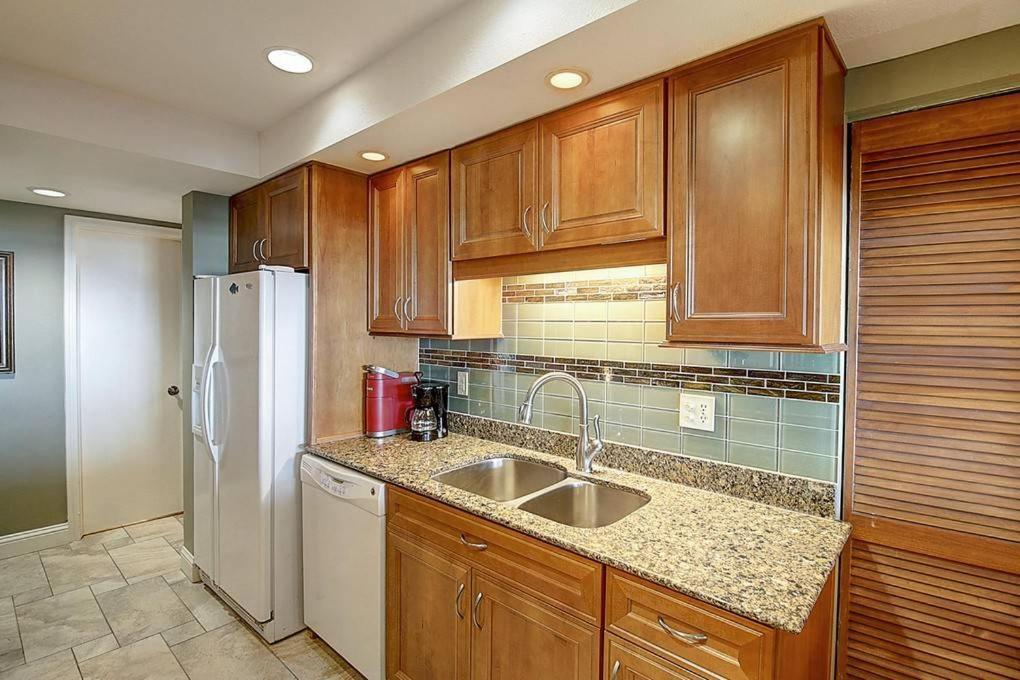 Sunrises And Ocean Views In This 2 Bedroom 2 Bath Port Aransas Exteriér fotografie